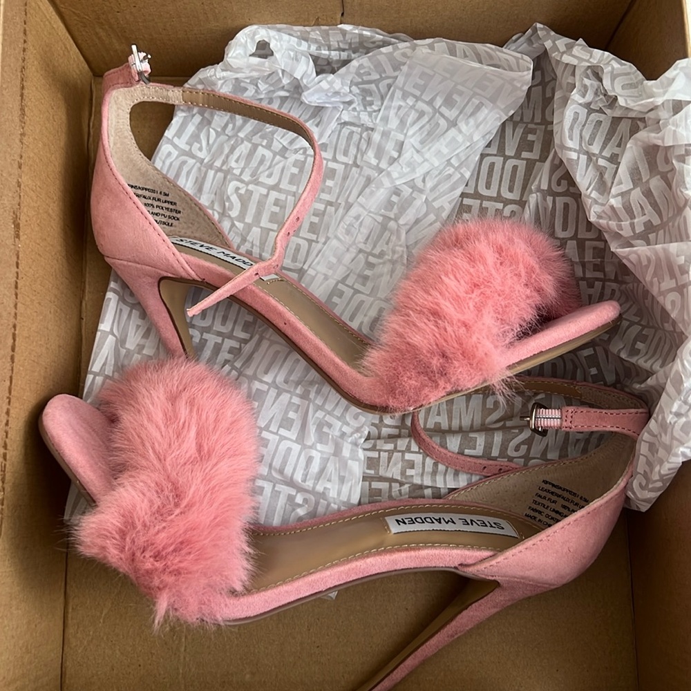 Pink Heels. size 6.5. Steve Madden. Used. Kippins.